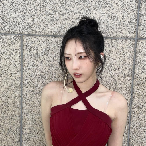 HaSeul gallery image