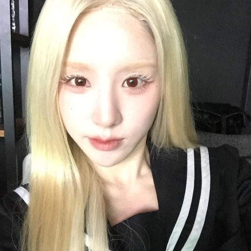 Heejin gallery image