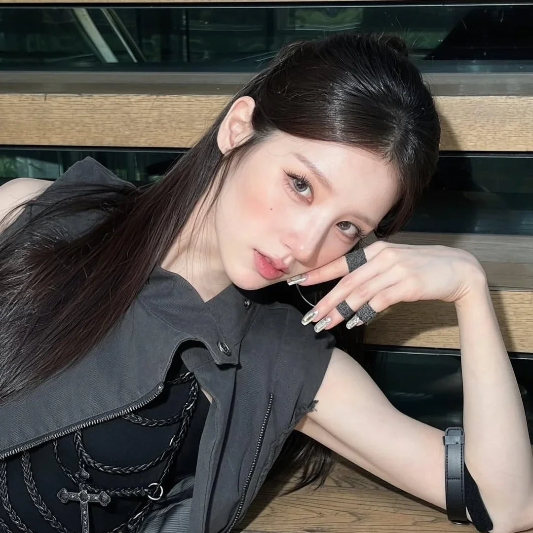 Heejin gallery image