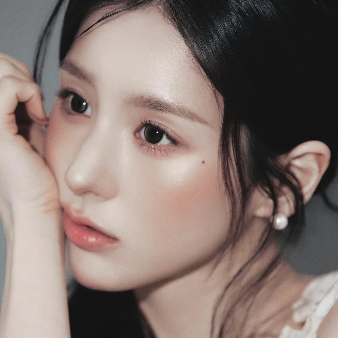 Heejin gallery image
