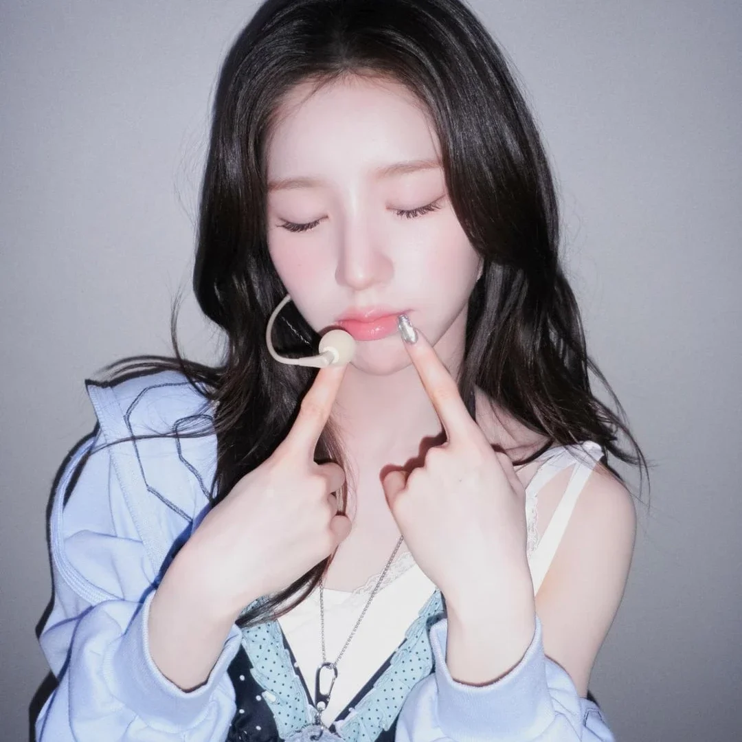 Heejin gallery image
