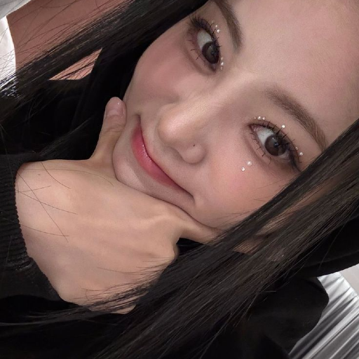 Jinsoul gallery image