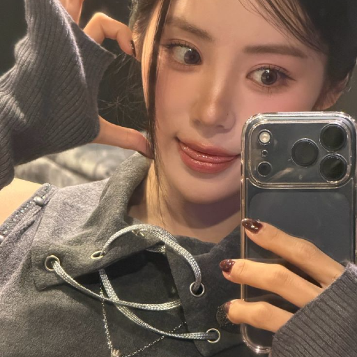 Jinsoul gallery image