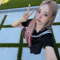 Jinsoul 1