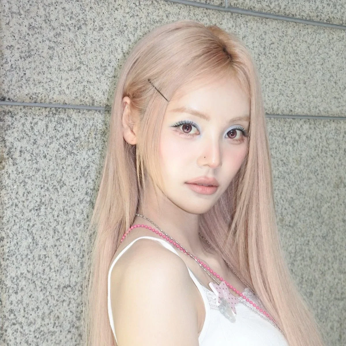 Jinsoul gallery image