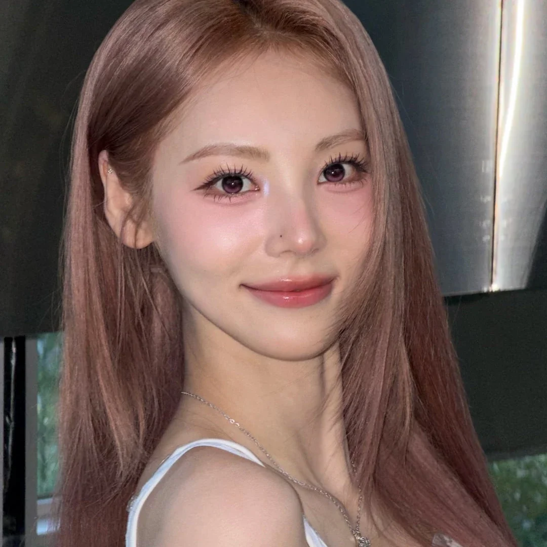 Jinsoul gallery image