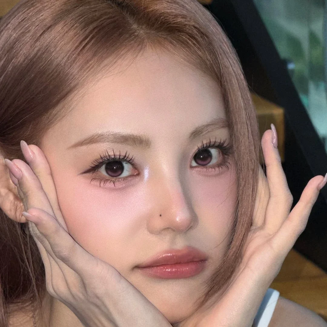 Jinsoul gallery image