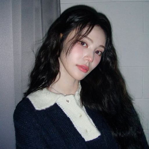Jinsoul gallery image