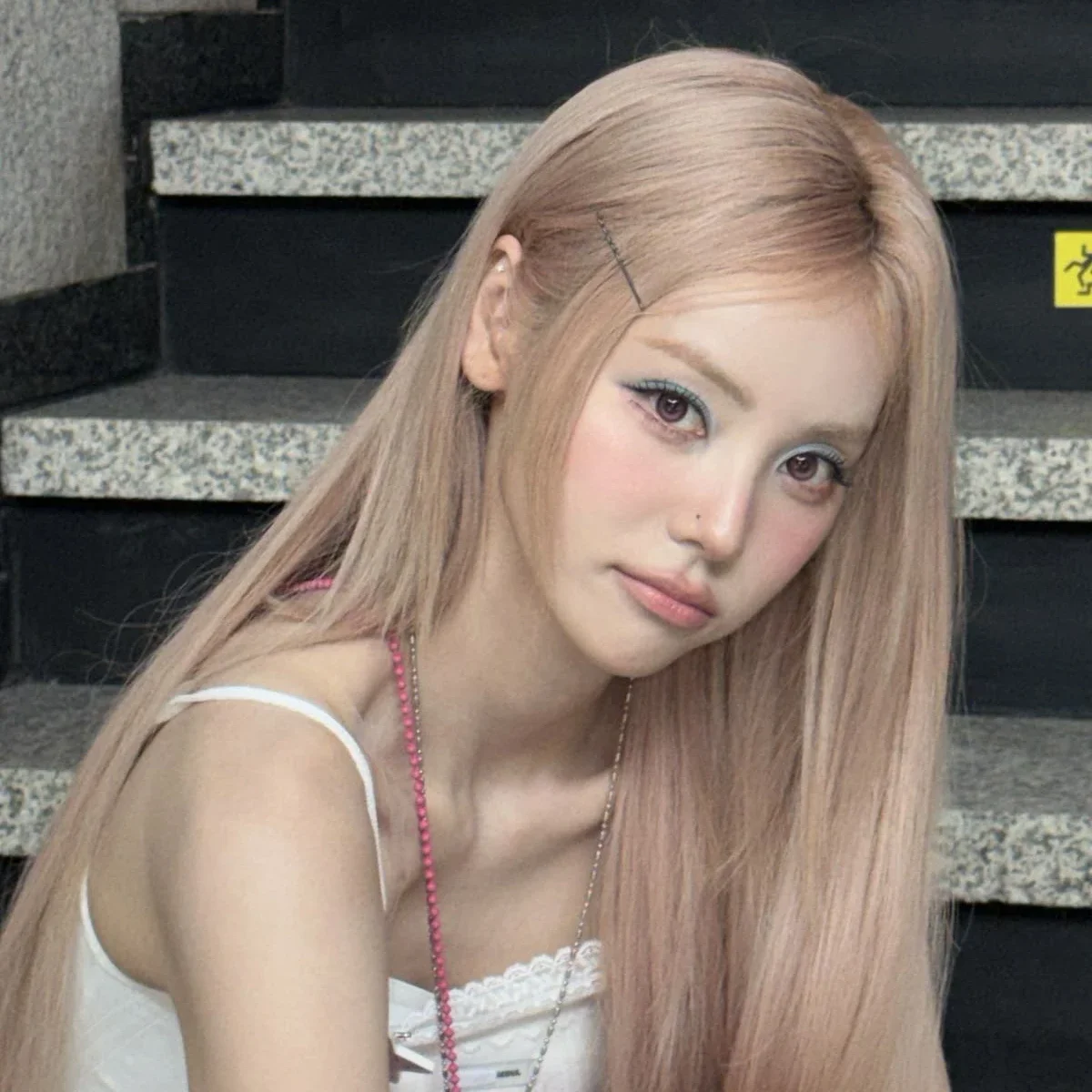 Jinsoul gallery image