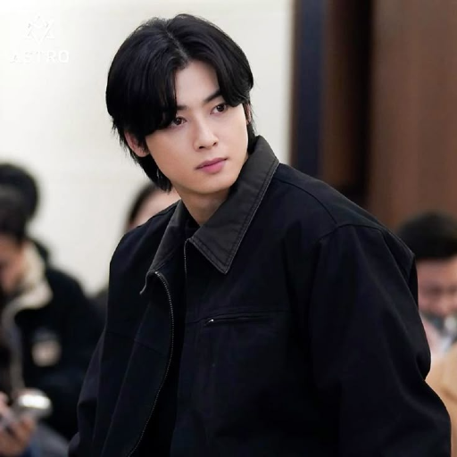 Cha Eunwoo gallery image