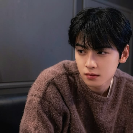 Cha Eunwoo gallery image