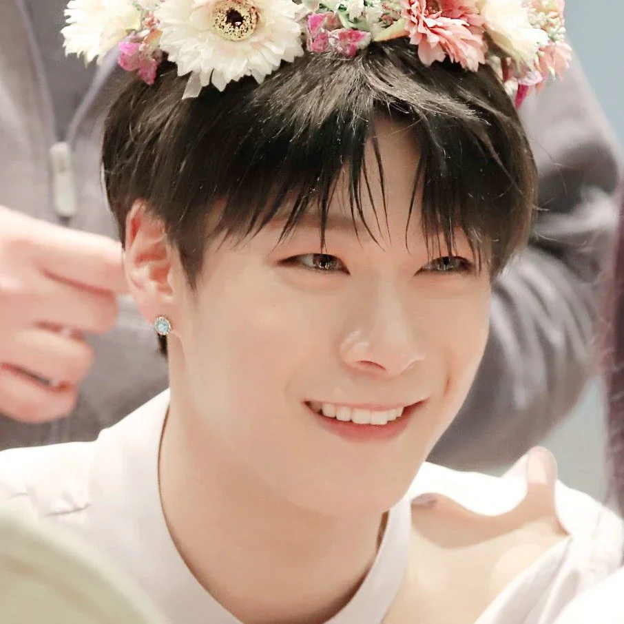 Moon Bin gallery image