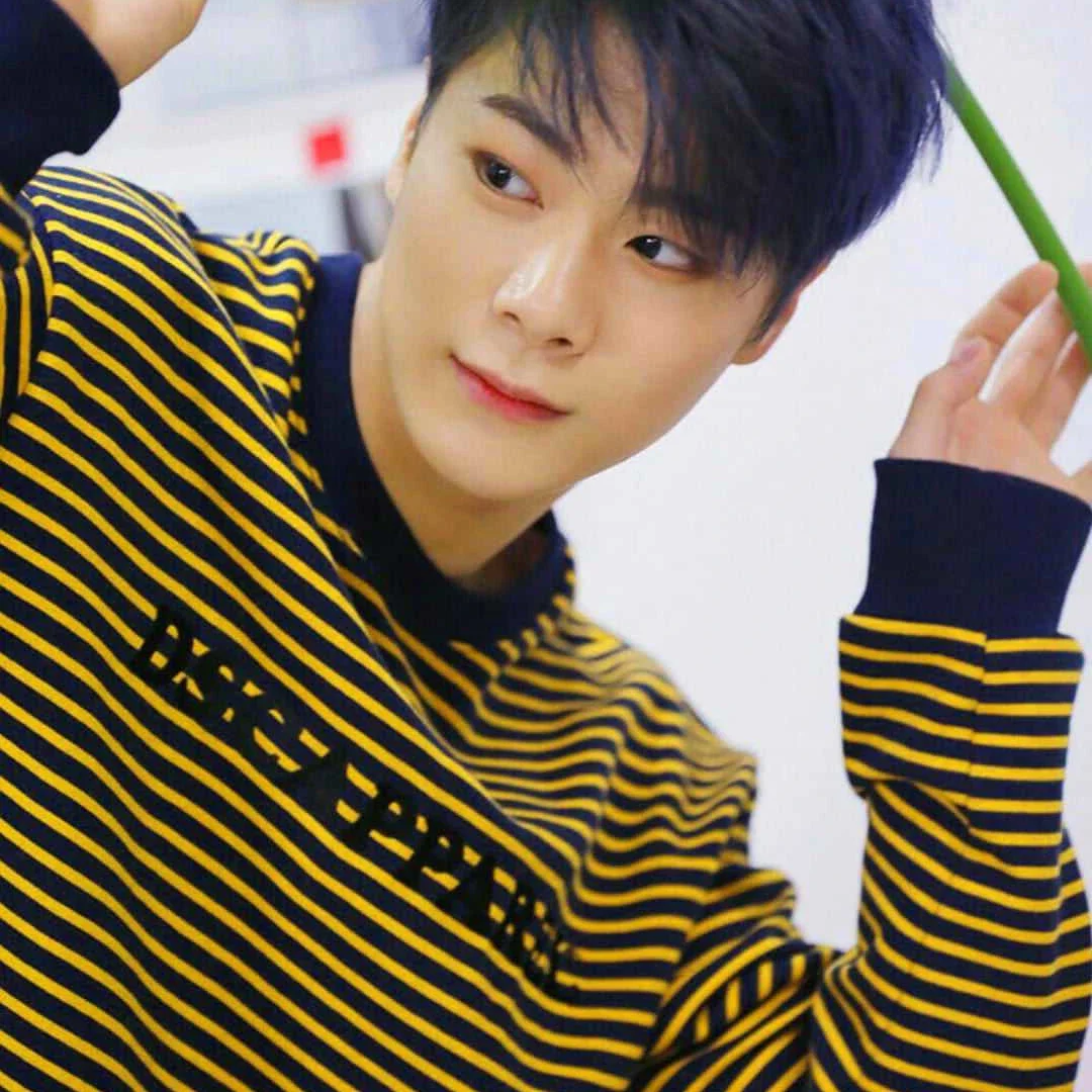 Moon Bin gallery image