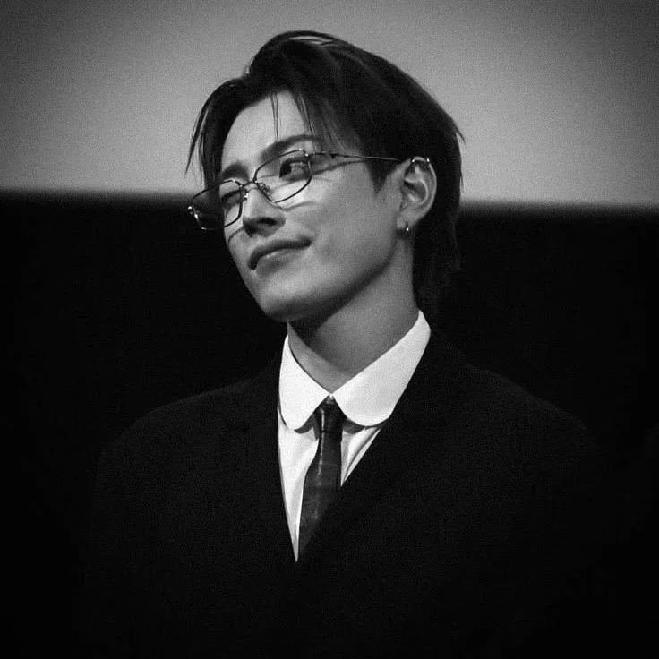 Hongjoong gallery image
