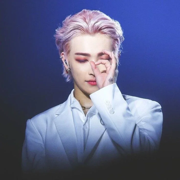 Hongjoong gallery image