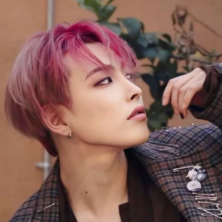 Hongjoong gallery image