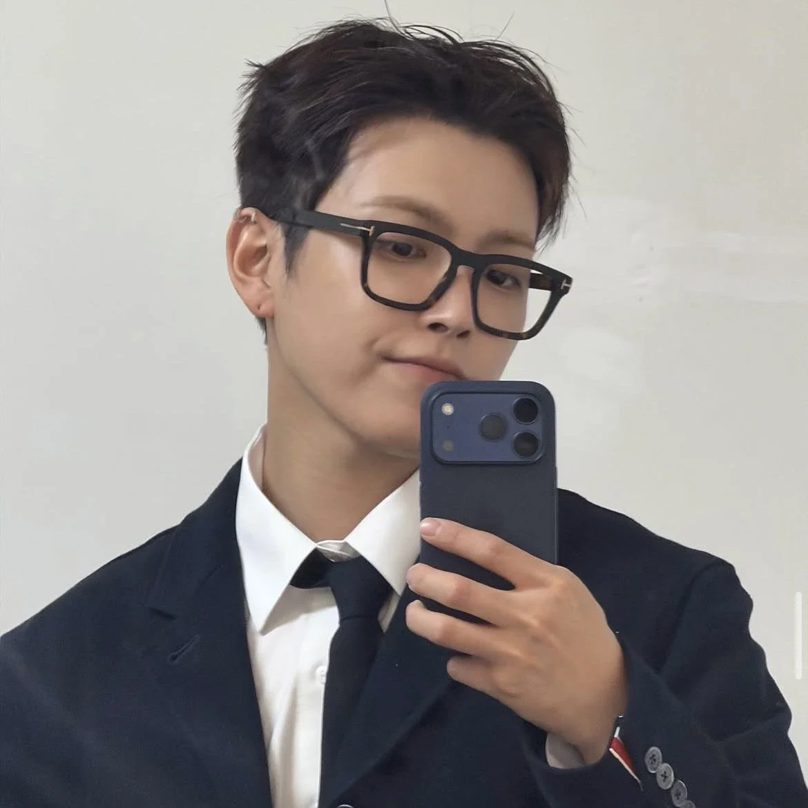 Hongjoong gallery image