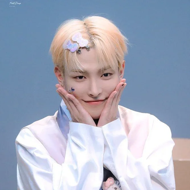 Hongjoong gallery image