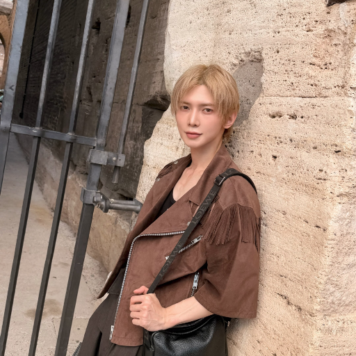 Yeosang gallery image