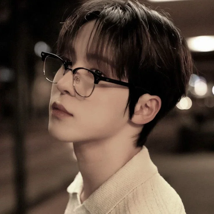 Yunho Galeriebild