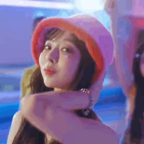 ViVi gif