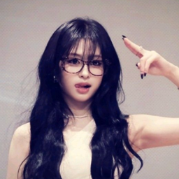 Ahyeon gallery image