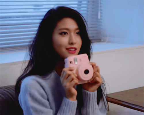 Seolhyun gif