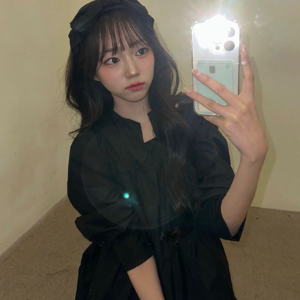 Park ShiOn gallery image