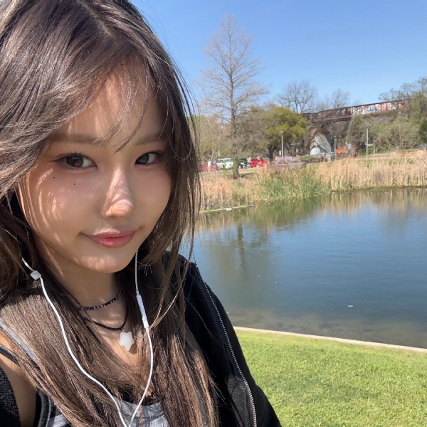 Imagem da galeria de Jieun