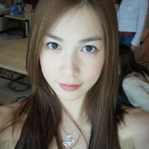 Lina gallery image