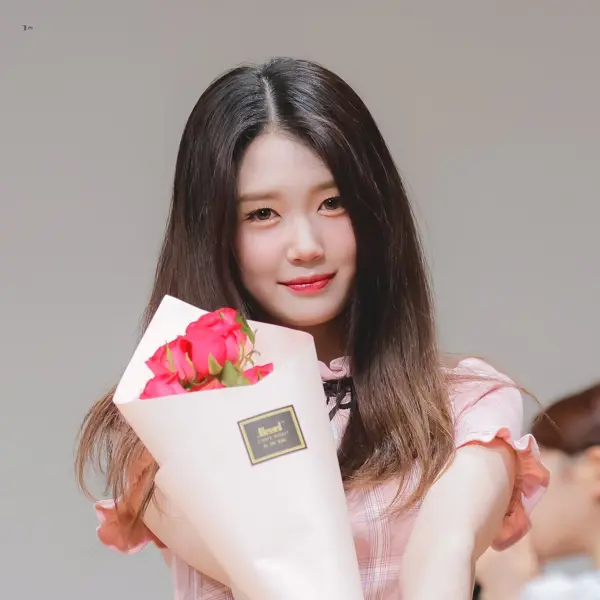 Gong YuBin gallery image