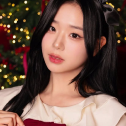 Kim ChaeYeon gallery image