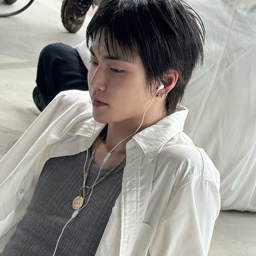 Seunghan gallery image