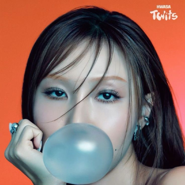 Hwasa gallery image