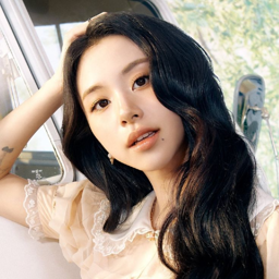 Chaeyoung gallery image