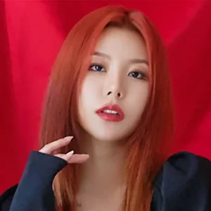 Wheein photo