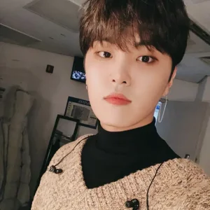 Hajoon gallery image