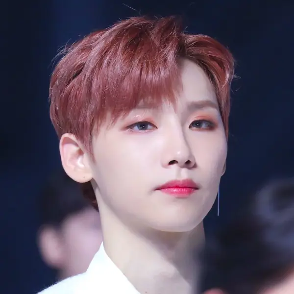 Jeon Woong gallery image