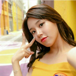 Chaeyoung gallery image
