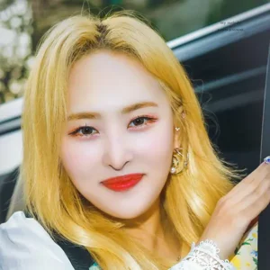 Jungwoo gallery image