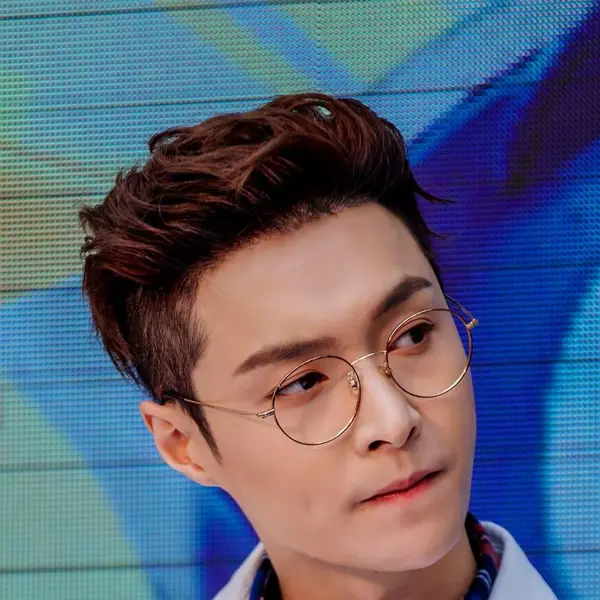 Lay Zhang gallery image