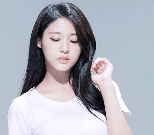 Seolhyun gif