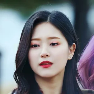 Hyunjin gallery image