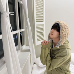 Donghyeon gallery image