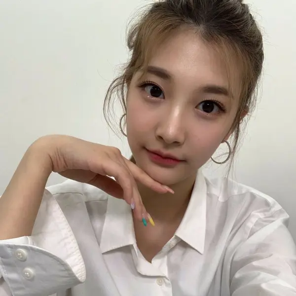 Minseo gallery image