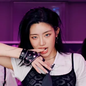 Hyunbin photo