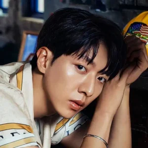 Lee Jungshin gallery image