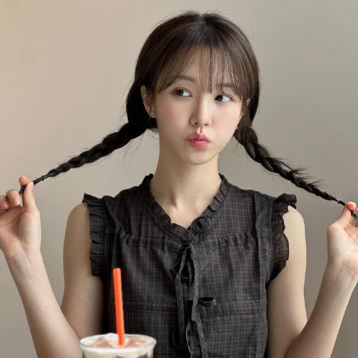 Nana gallery image