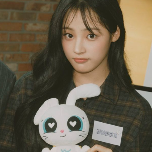 Minji gallery image