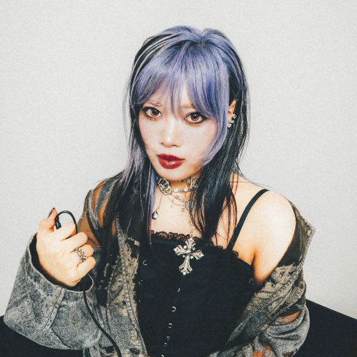 Naoko gallery image